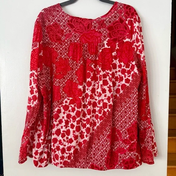 INC International Concepts Vibrant Red and White Patterned Blouse - Picture 5 of 6